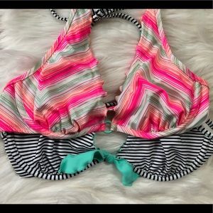 ⚡️SALE ⚡️Lot of 2 Victoria’s Secret Bikini Tops!!!